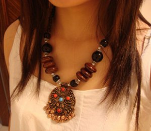 National Tibet colored beads pendant necklace D-034 N011