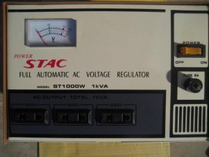 Voltage Regulator Model ST1000w 1KVA