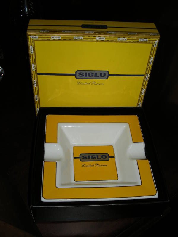Siglo Ceramic Ashtray NIB