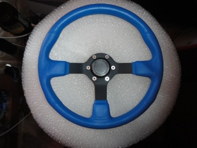 Gussi Boat Steering Wheel  Blue Vinyl with Black Anodize Spoke & Billet Hub