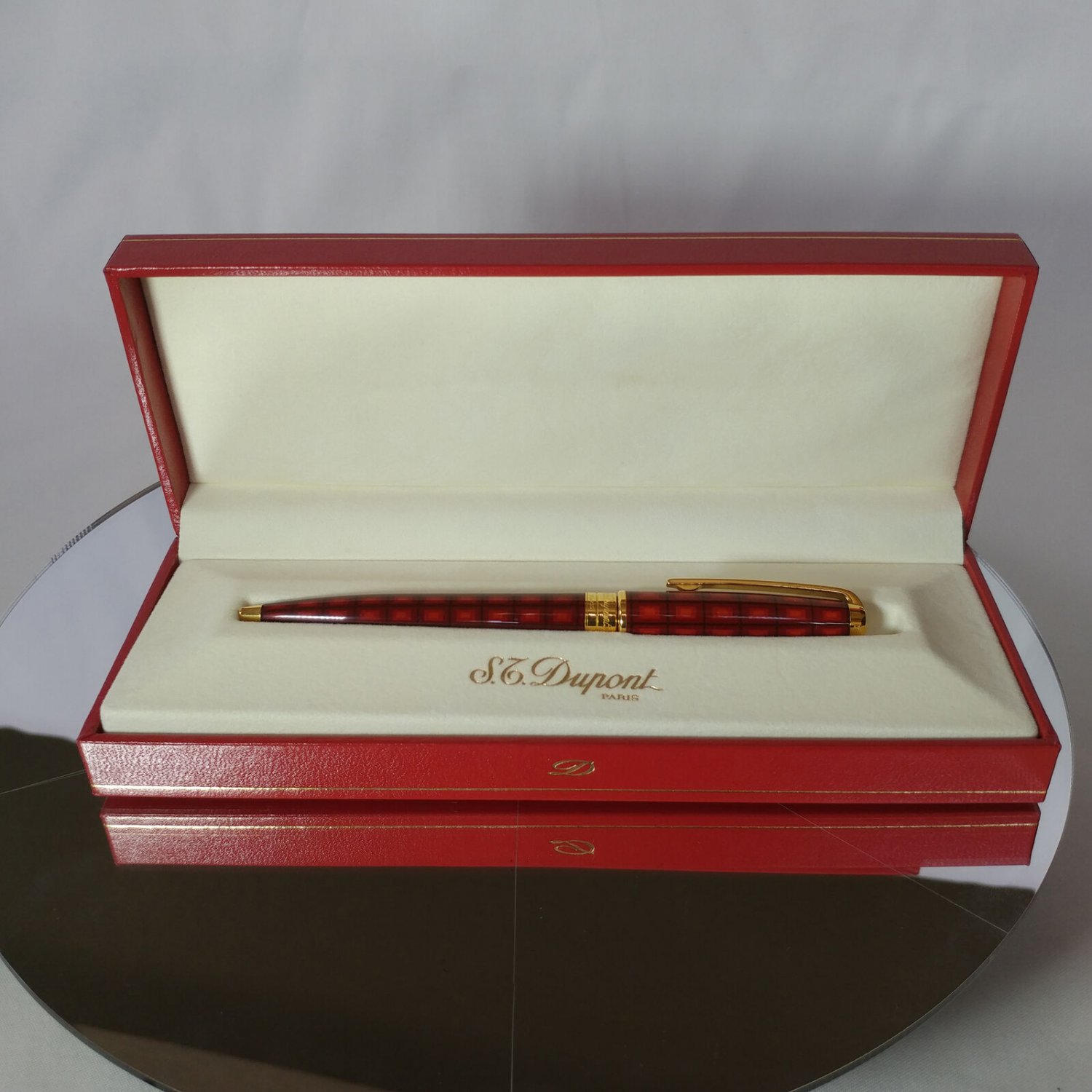 S.T.Dupont | Vertigo Fountain Pen | P/N: 485500