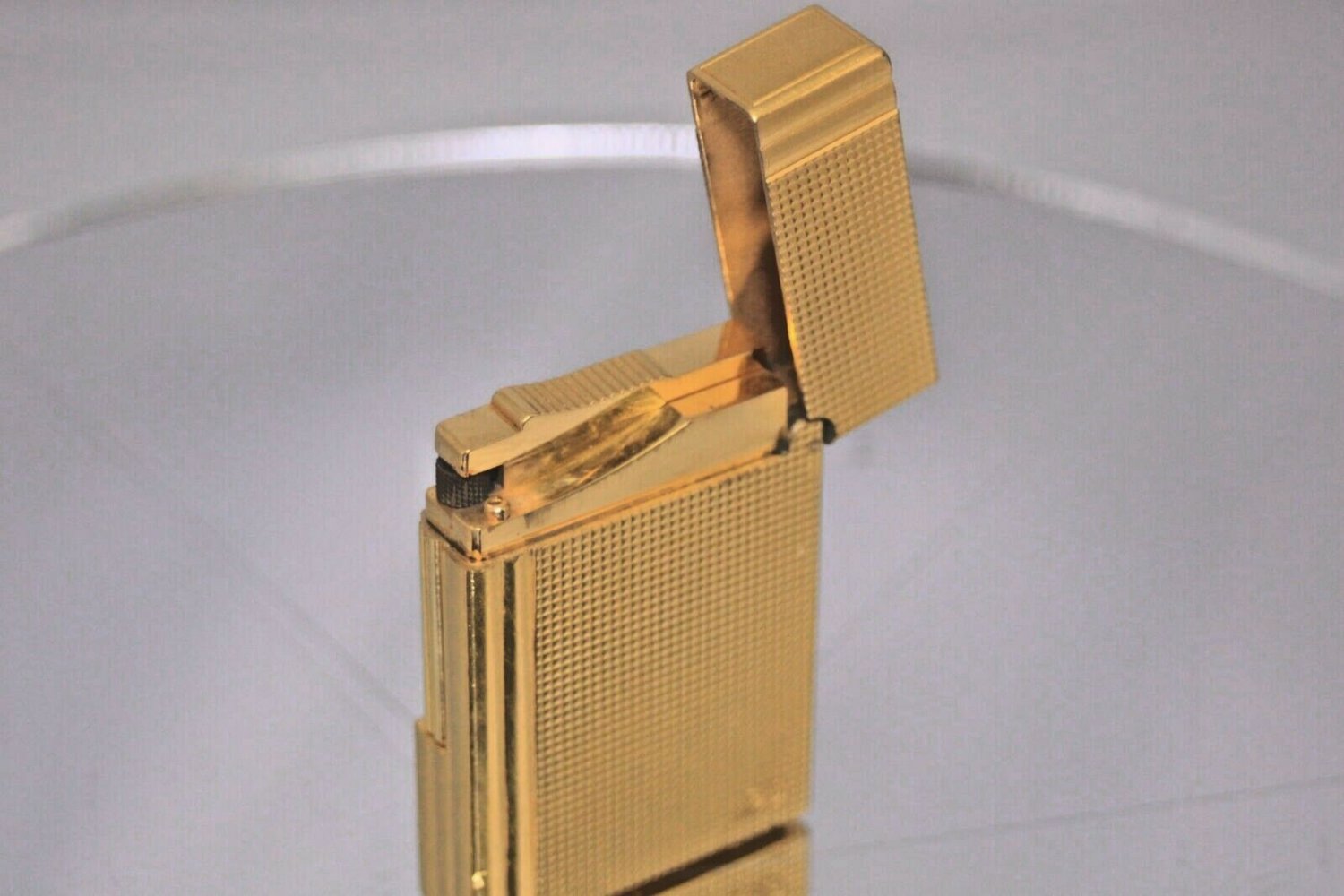 ST Dupont Gold Plated Diamond Pattern Gatsby Lighter