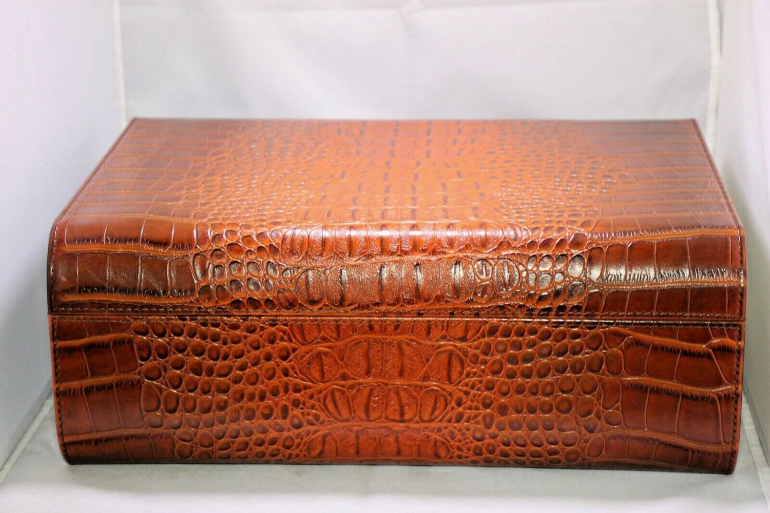  Alligator Faux Leather Humidor Lined with Cedar FREE SHIPPING IN USA