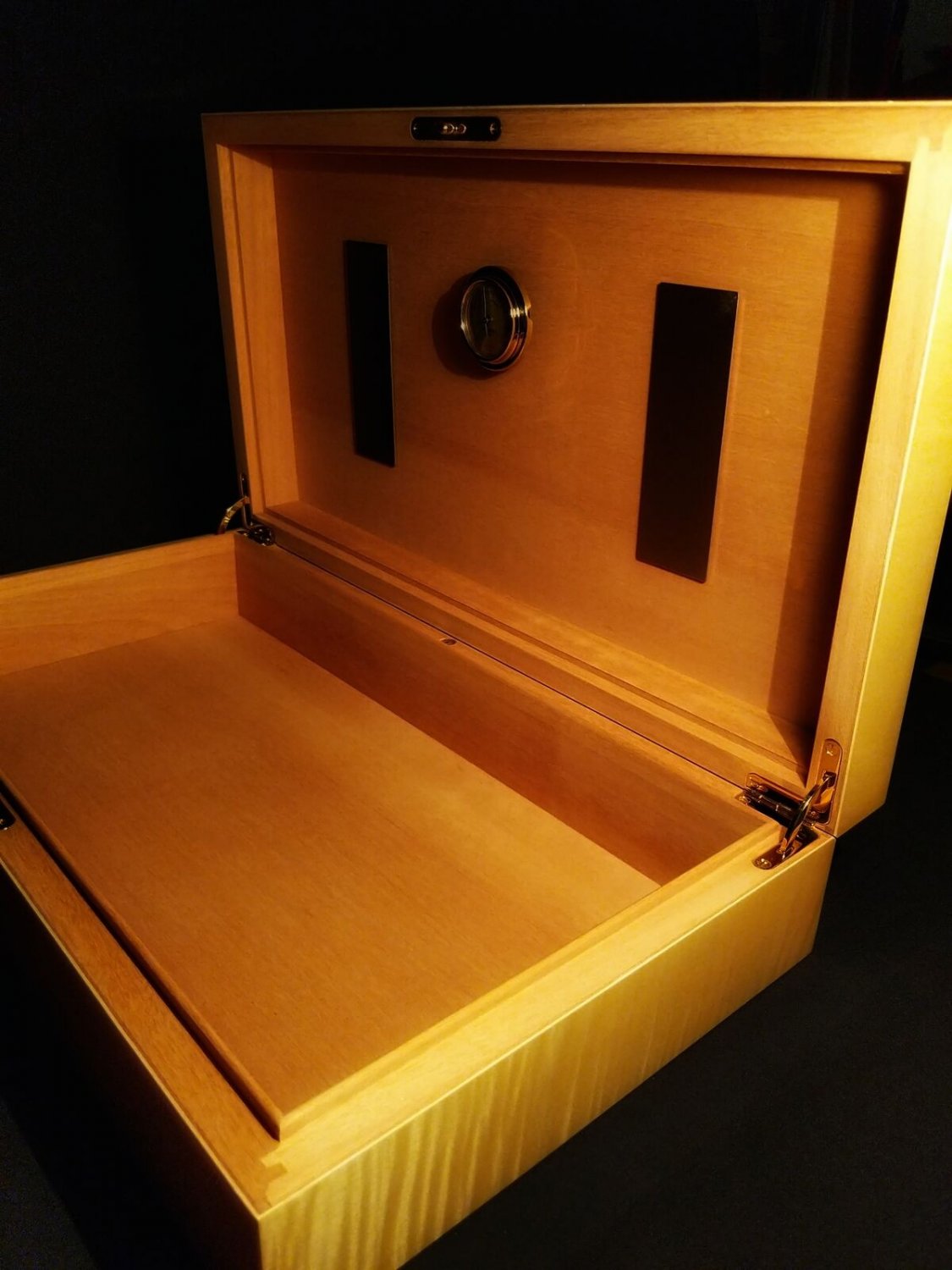 Elie Bleu Ltd Edition Stars and Stripes Humidor 110 ct Numbered 22 /250