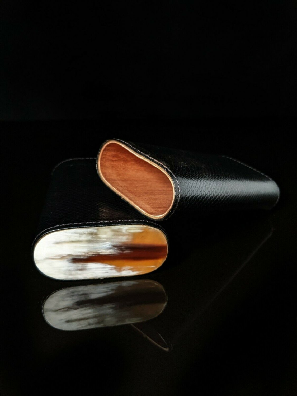 Andre Garcia 3 Finger Case