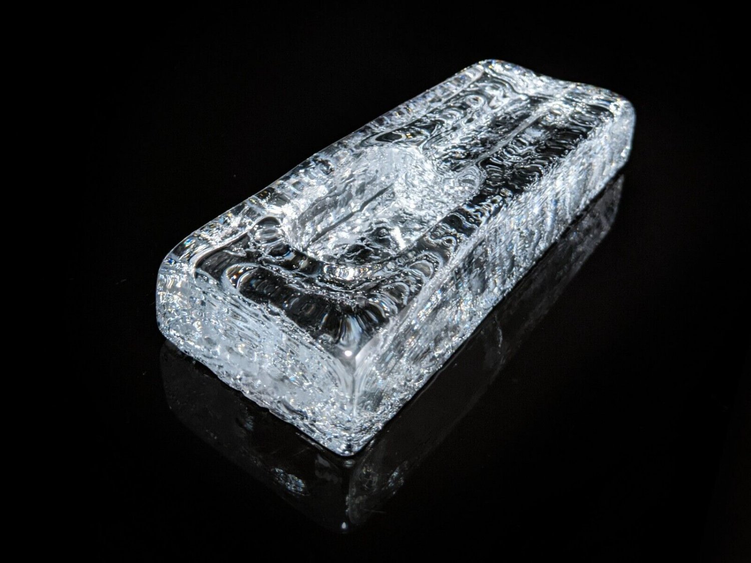 Unique Clear Textured Art Glass Cigar Ashtray Measures 8" L x 3" W x 1.5" H