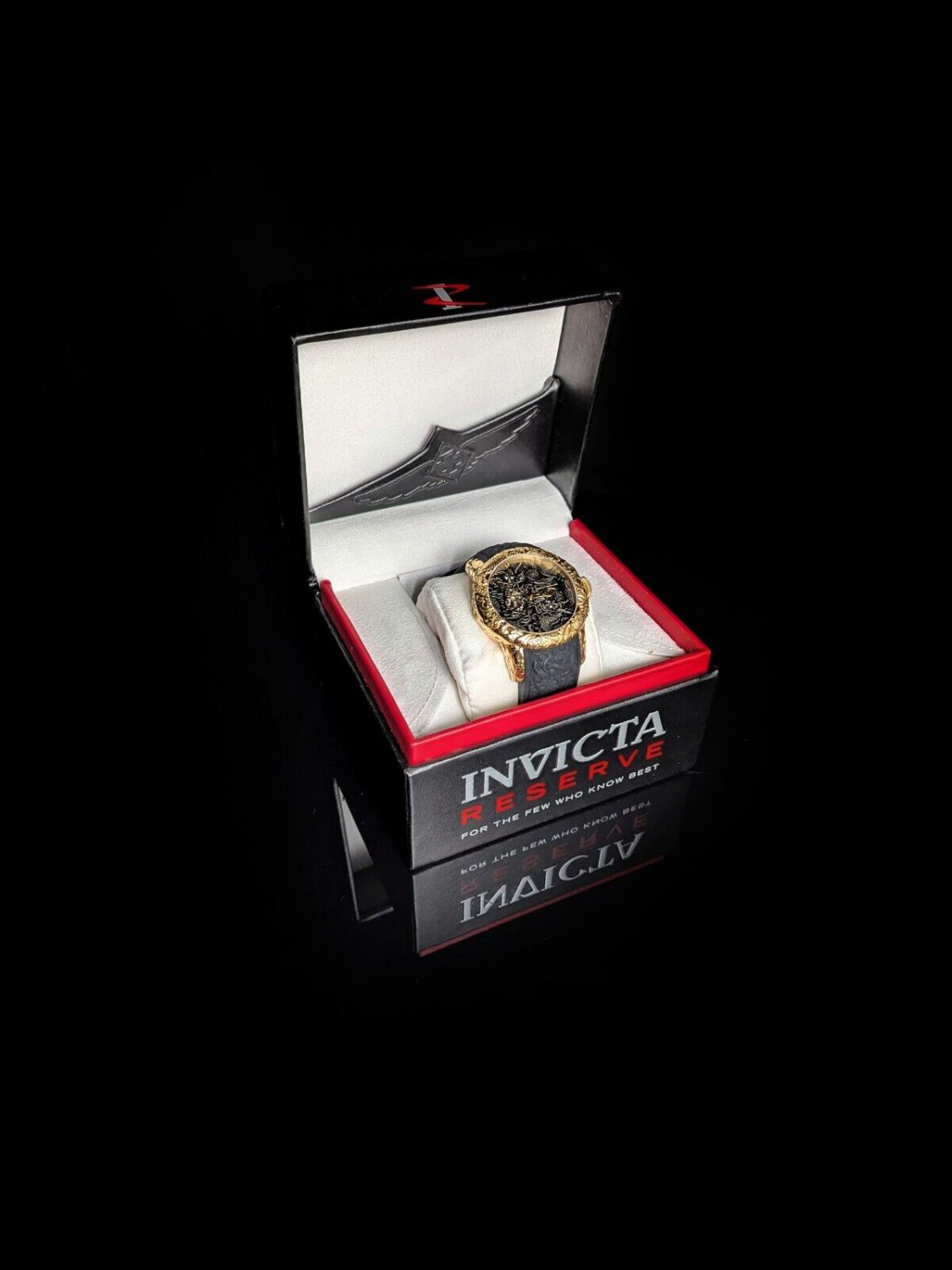 Invicta Dragon Gold Speedway Automatic Analog Men&acirc;��s Watch Model 25082