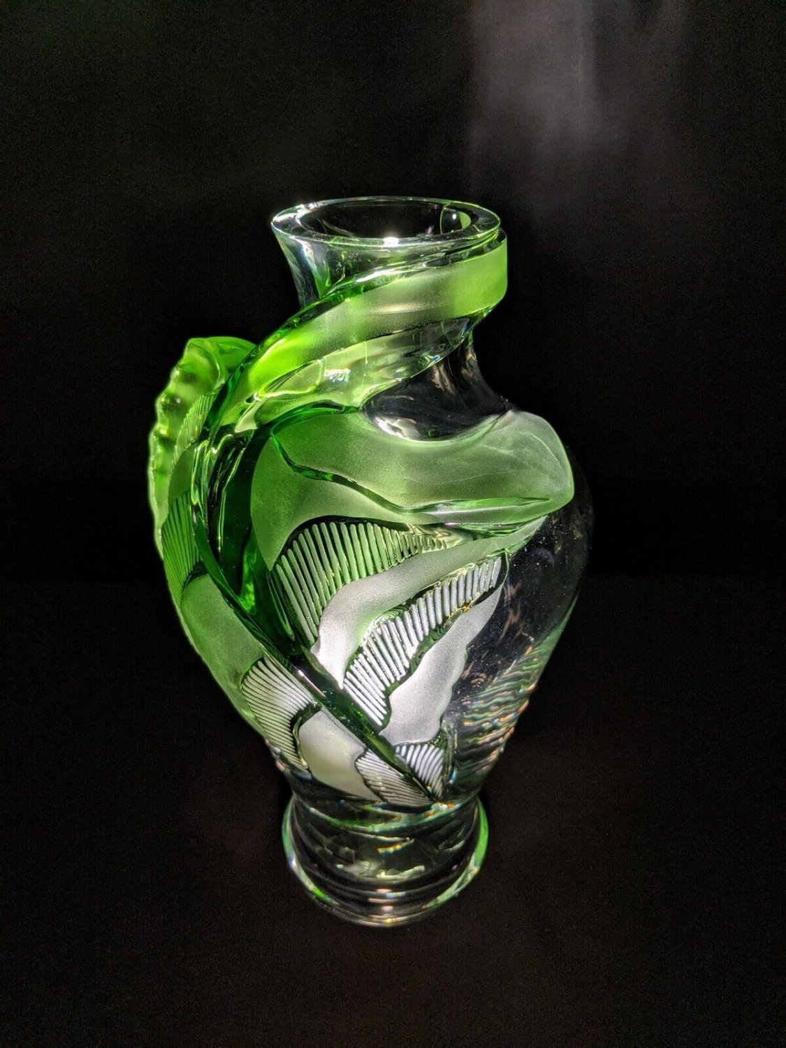 Lalique Crystal  Green Leaf Tall Vase