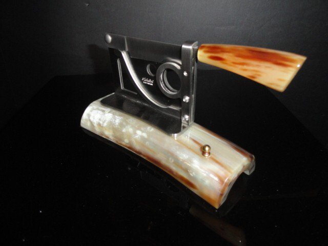 Saladini Table Cigar Cutter &acirc;�� Ox Horn Made in Italy NIB