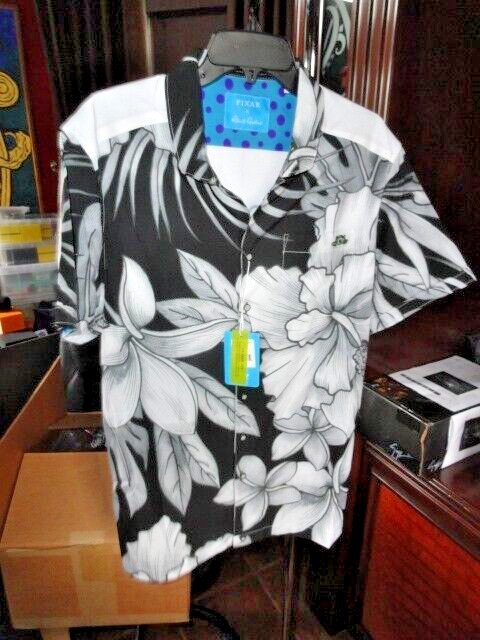 Robert Graham Black & White  Short Sleeve Shirt Size Large with 34" Waist Shorts