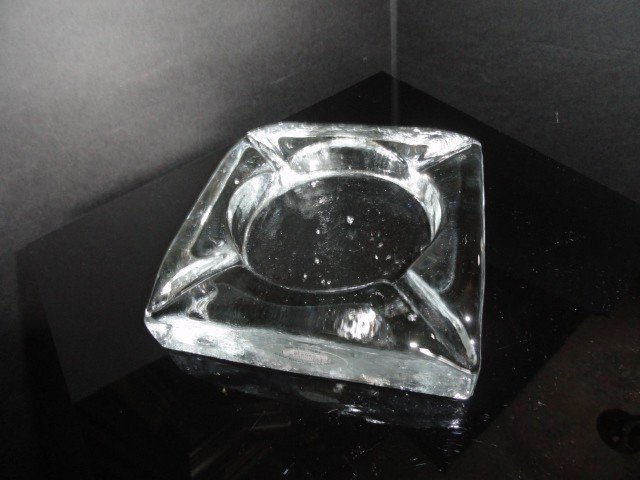 Blenko Handcraft Glass Cigarette Ashtray Measures 6" x 6" x 1 1/2"