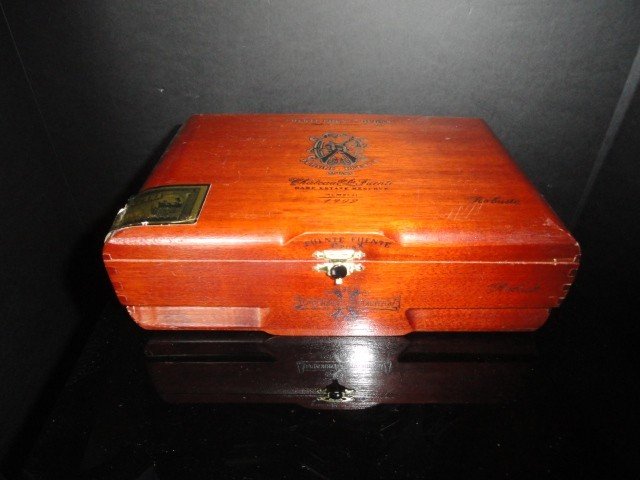 Fuente OpusX  Robusto Empty  Cigar Box 9.5 " L x 6.25" W x 3 "
