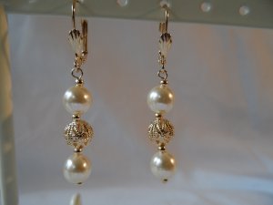 18 kt Gold Ball and Pearl Drop Earrings