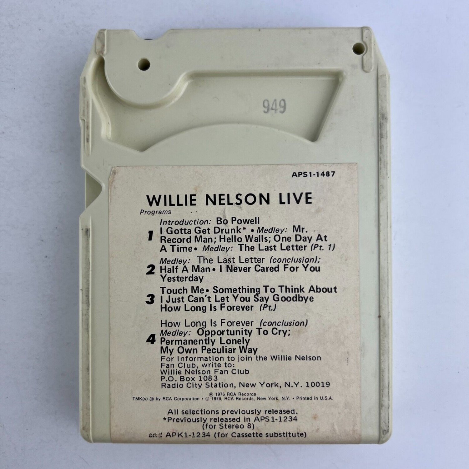 Willie Nelson Live 8-Track Tape – APS1-1487