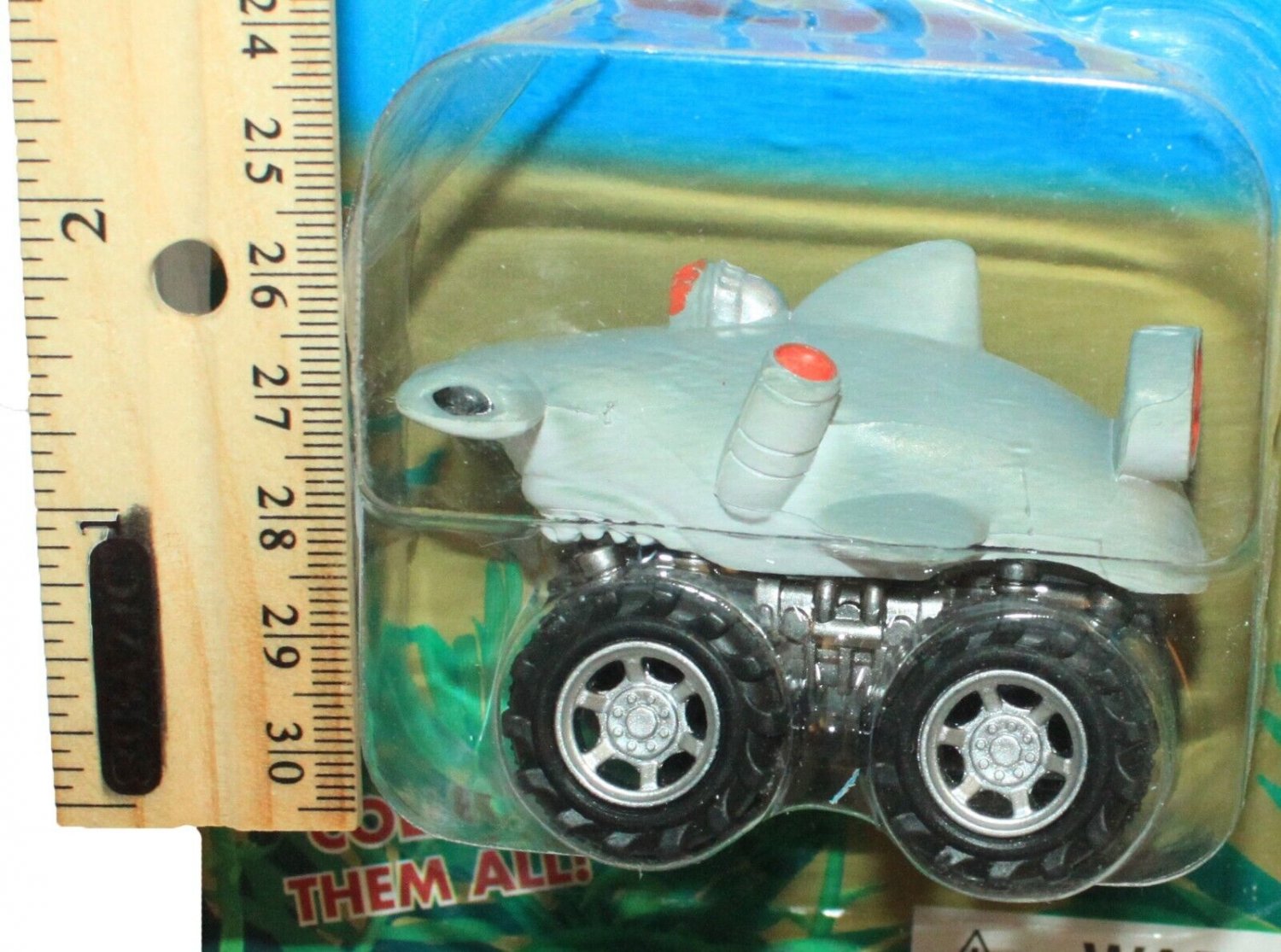Hammerhead Shark 4x4 Truck Toy Wild Trekkers Friction Racer Vehicle 2016