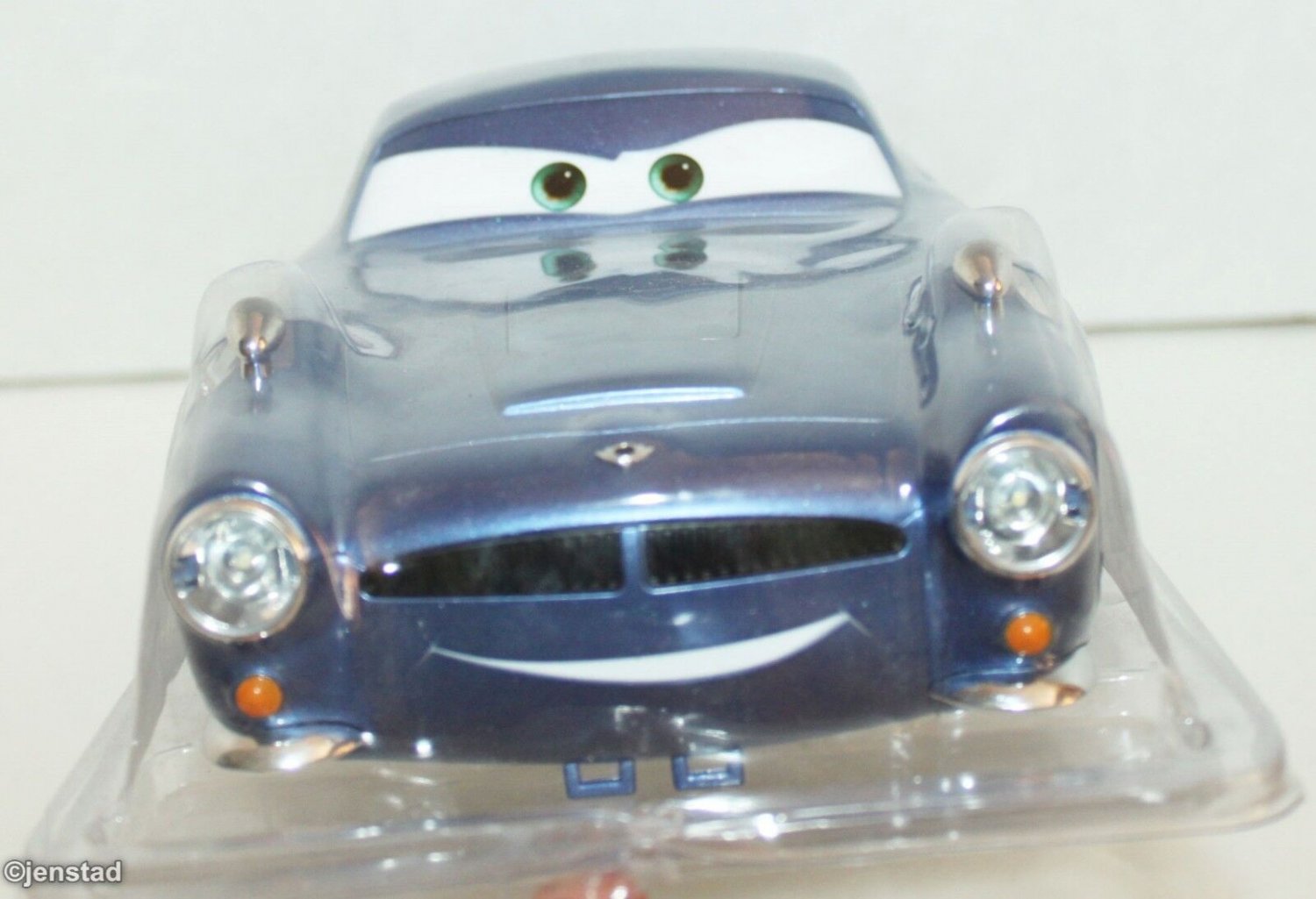 RIDEMAKERZ FINN MCMISSILE DISNEY CARS 2 CLASSIC RIDEMAKERS RC BLUE