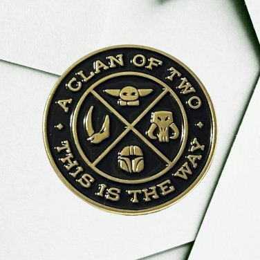 Star Wars Mandalorian Enamel Pin (clan of two)
