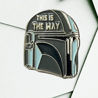 Star Wars Mandalorian Enamel Pin (Mando Helmet)