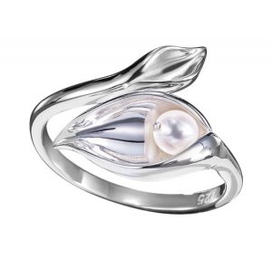 Size 8: Sterling Silver Calla Lily Pearl Ring - Avon