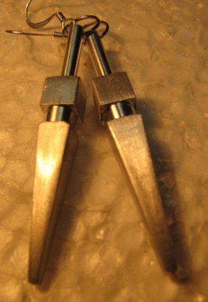 Pyramide Earrings