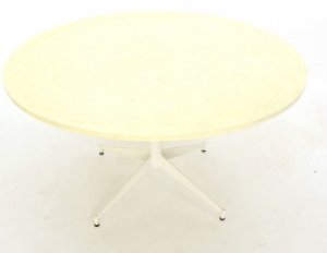Mid Century Modern Round Dinning Table Knoll era.