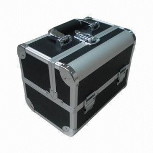 Cosmetic/MakeUp Aluminium Train Case
