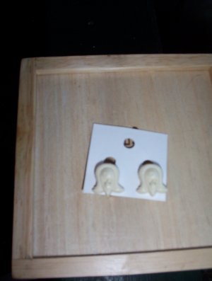 Vintage White Clip Earrings