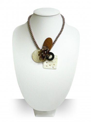 Handmade Natural Sea Shell Pendant with Pearl Necklace