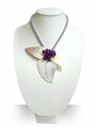 Handmade Natural Sea Shell Pendant with Pearl Necklace