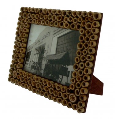 Hand-crafted Natural Bamboo Dot Picture Frame Two-ways (6"&Atilde;�8" or 8"x6") With Stand