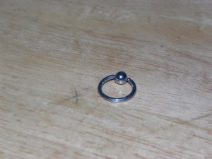 11mm 14G 9/16 Captive hoop 42
