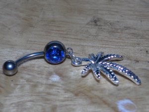 Pot Leaf Dangle In Blue Navel 163