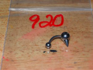 Single Horn Spikes Navel 920