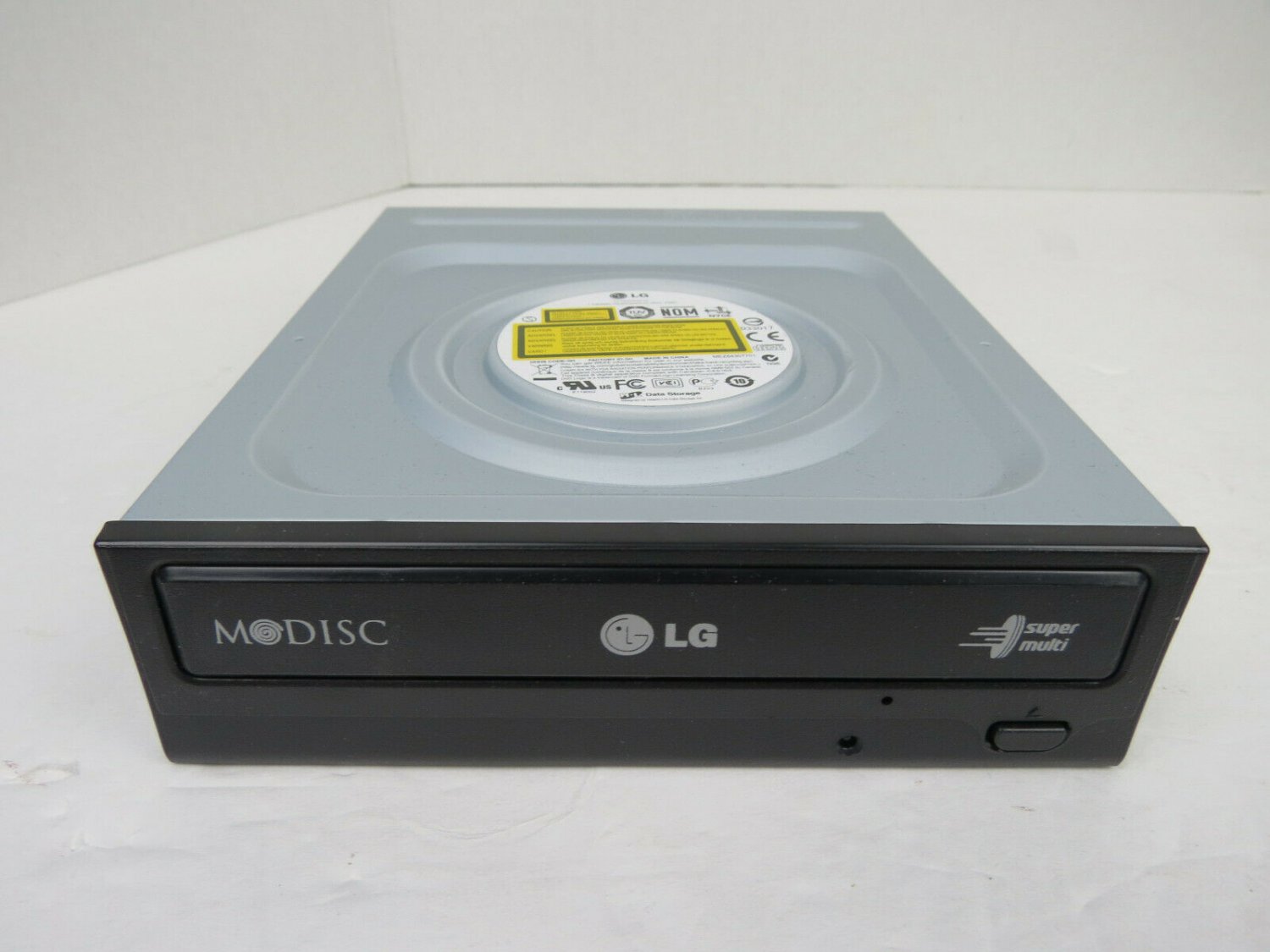 LG GH24NS95 Super Multi DVD Writer Compact Disc (CD) Drive DVDRW SATA