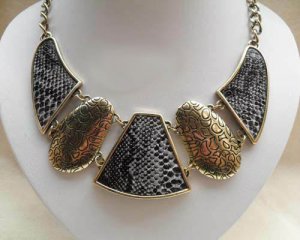 Vintage Snake Pattern Necklace