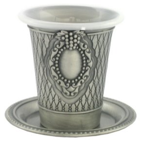 9 Centimeter Kiddush Cup and Plate Set in Pewter with Grape Clusters