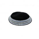 21 cm black and light blue knitted kippah with white border