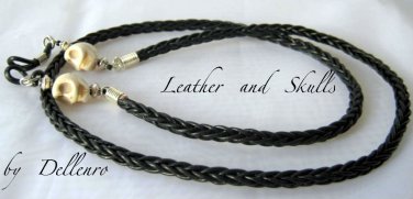 &acirc;�&laquo;LEATHER & SKULLS (II)&acirc;�&laquo; MENS BLACK EYEGLASS SPECTACLES GLASSES CORD HOLDER CHAIN