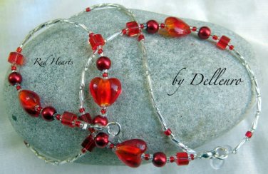 &acirc;�&laquo;RED HEARTS&acirc;�&laquo; BEADED EYEGLASSES GLASSES SPECTACLES CHAIN HOLDER CORD