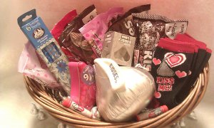 Hershey Kiss Candy Gift Basket