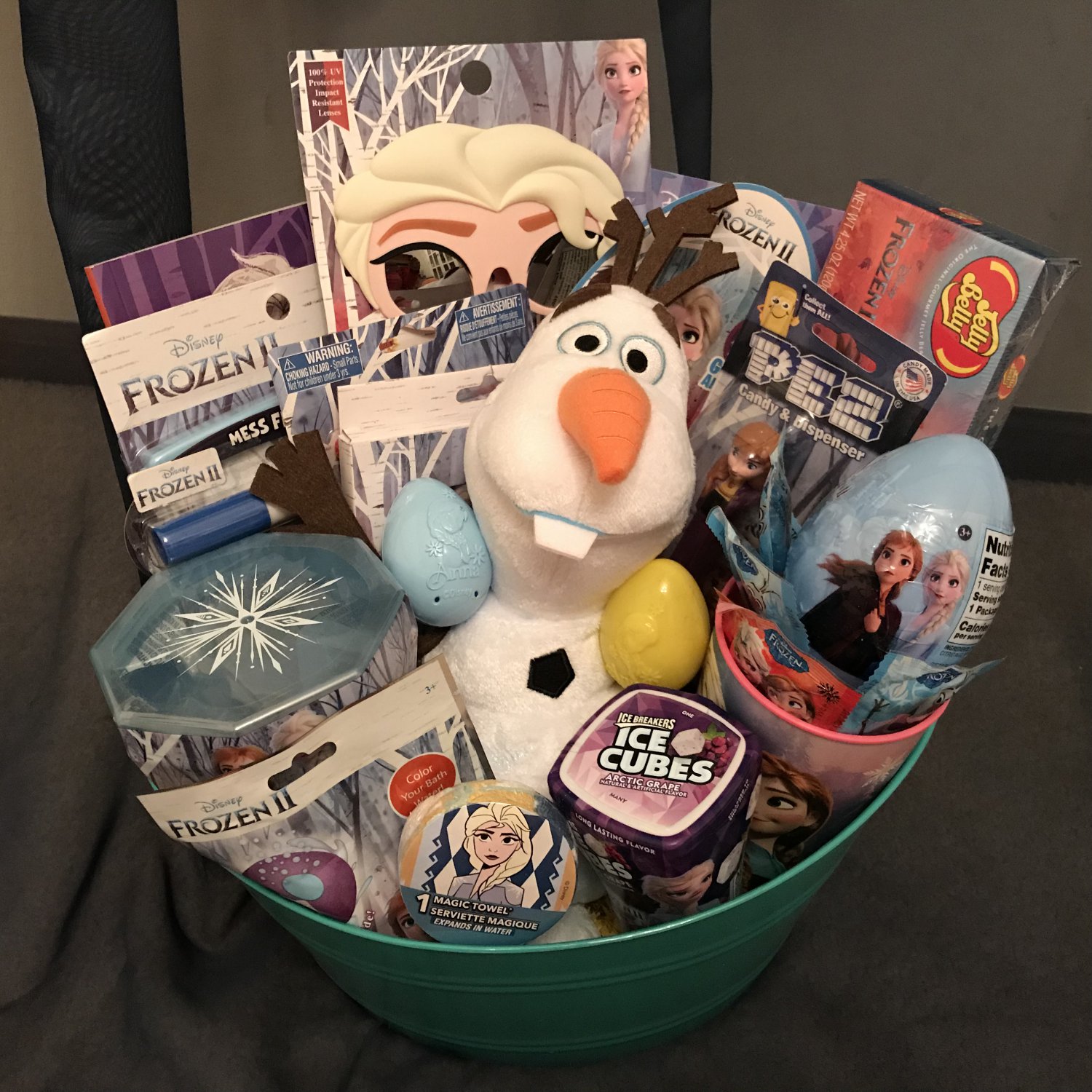 Disney Frozen Gift Basket
