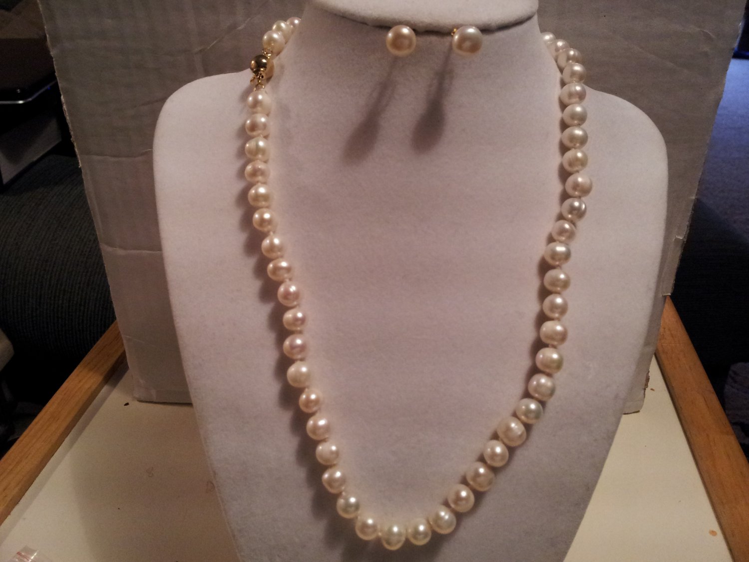 14k Gold & Natural White Saltwater Japanese Akoya Pearl Set AA Grade