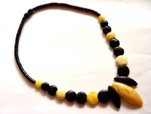 Baltic Amber Cherry and Butterscotch Cleopatra Choker 19 inch
