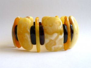 Baltic Amber Butterscotch Bracelet Stretch
