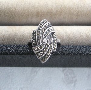 Fancy Sparkly Marcasite Ring Sterling Silver 925 TH Size 6 Vintage