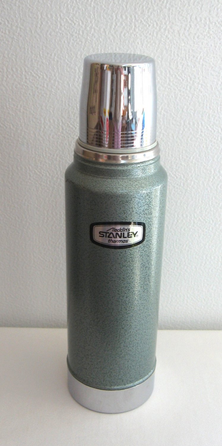 Large Aladdin's Stanley Thermos Quart 32 ounce Green A944C Made in the