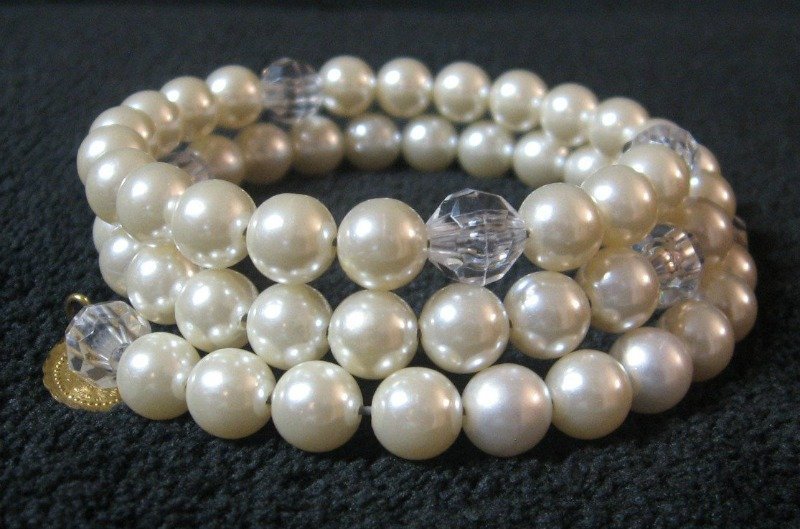 Layered Pearl Wrapped Bracelet Memory Wire Vintage Jewelry 1960s