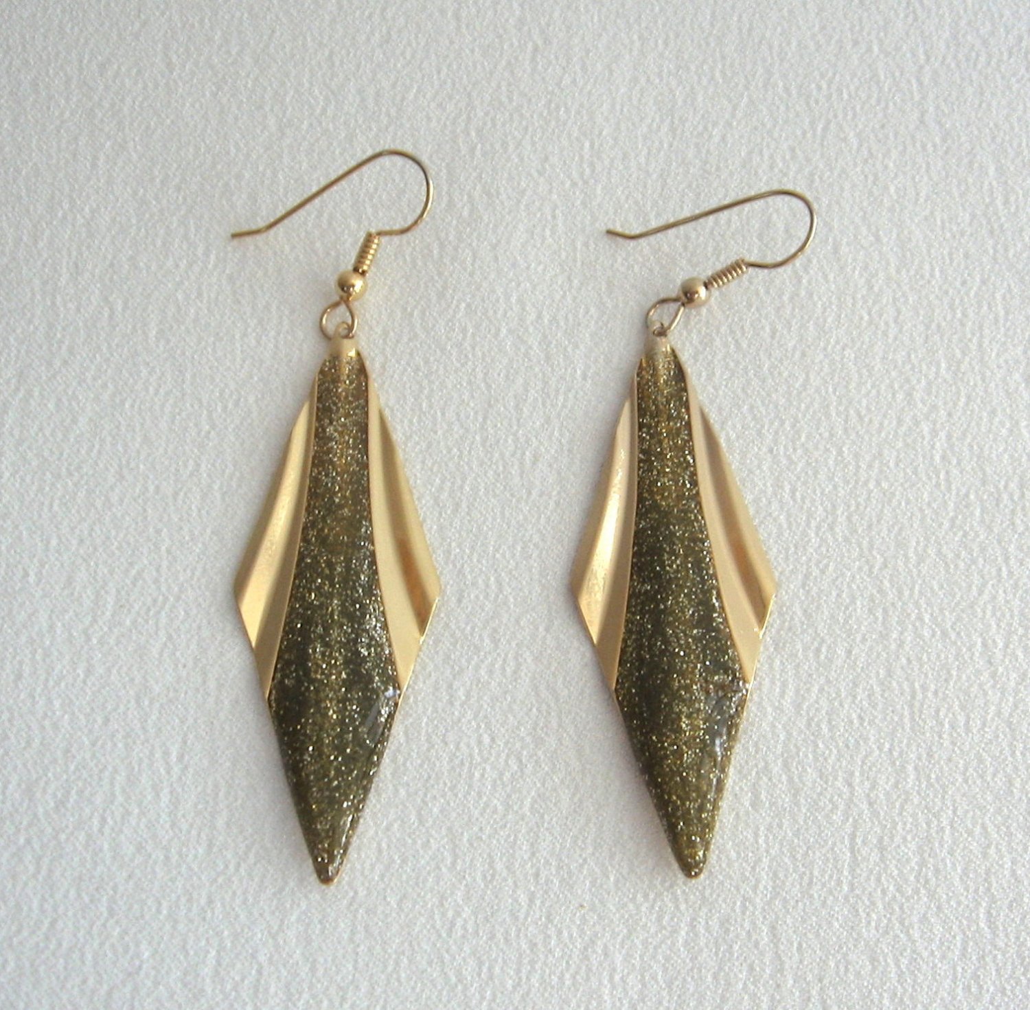 Long Gold Dangle Genuine Diamond Dust Pierced Earrings Vintage Jewelry