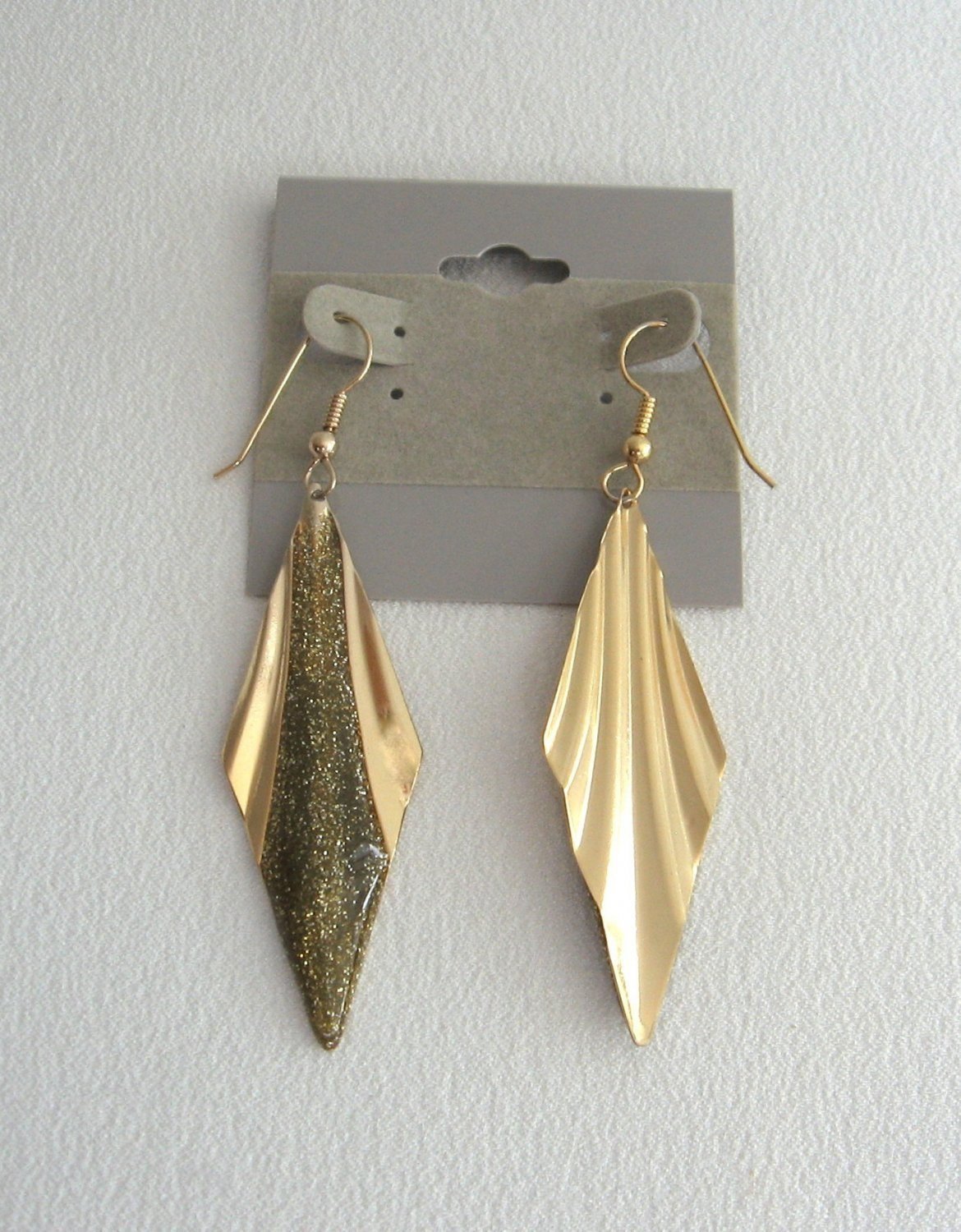 Long Gold Dangle Genuine Diamond Dust Pierced Earrings Vintage Jewelry