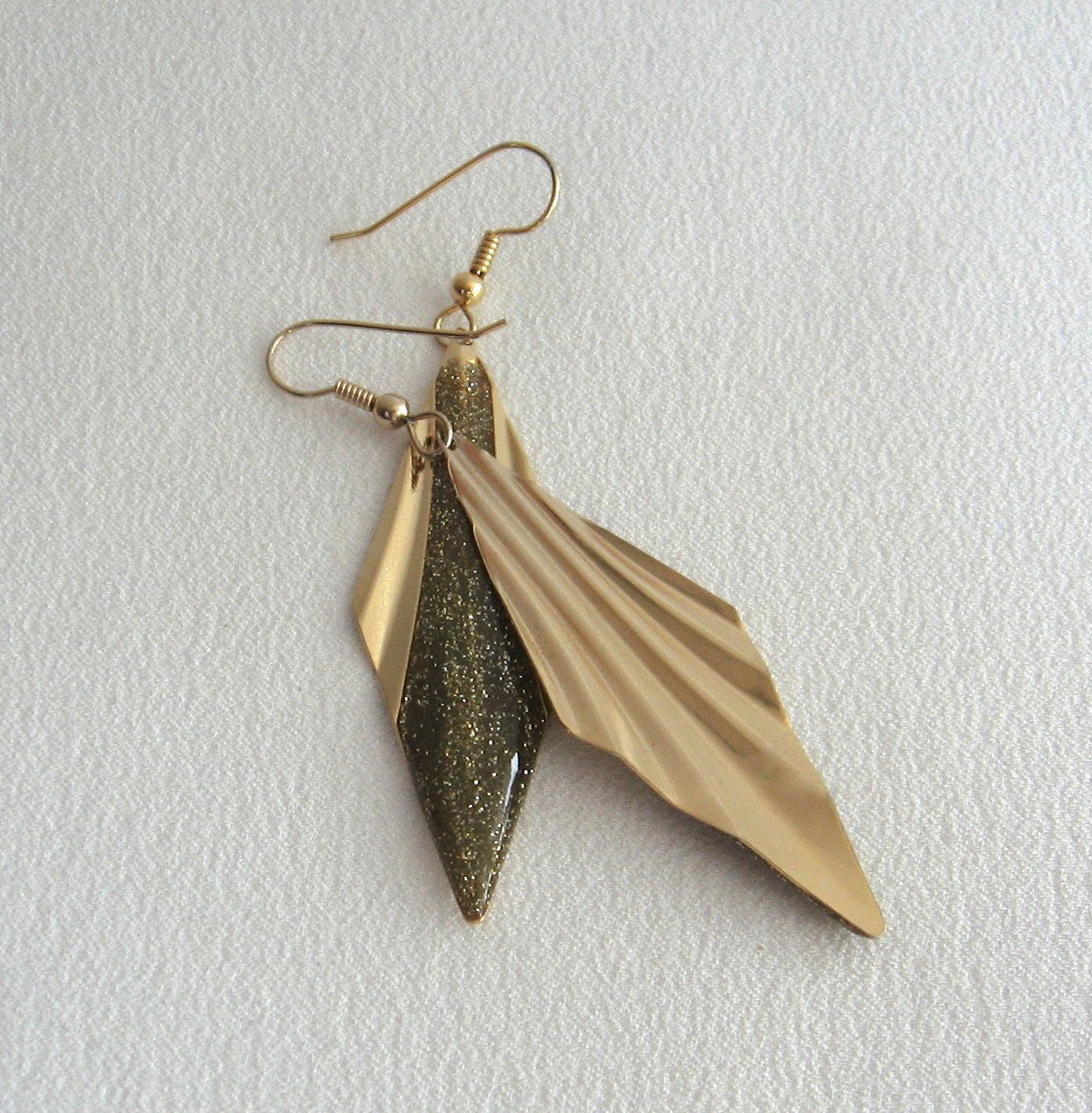 Long Gold Dangle Genuine Diamond Dust Pierced Earrings Vintage Jewelry